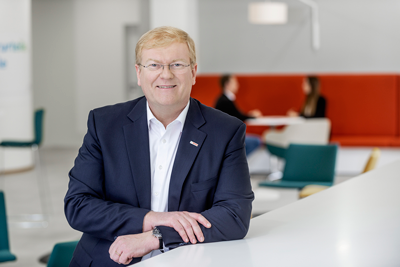 Stefan Hartung
