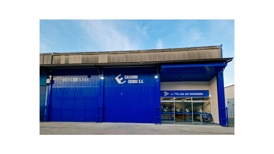 Salvador Escoda inaugura su nueva EscodaStore en Landaben (Pamplona)